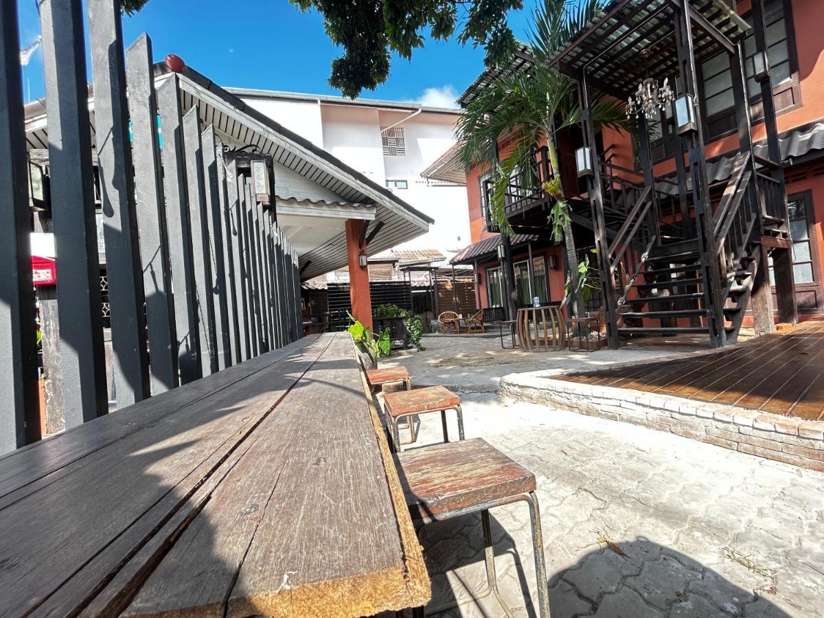 Villa'S Homestay Chiang Mai Exterior foto